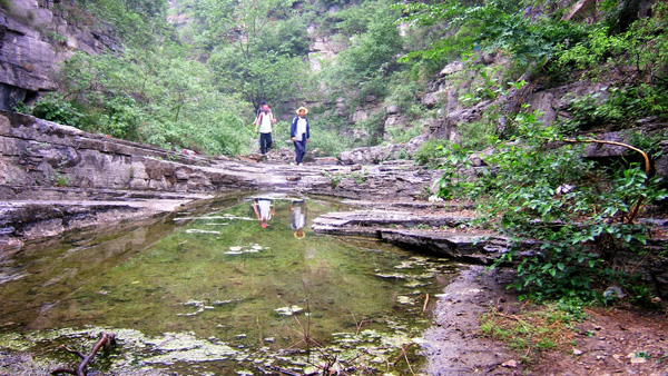 来宾龙洞山